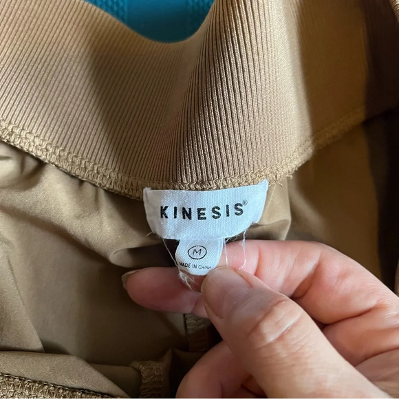 Kinesis activewear shorts Brown Running Athleisure size Medium Pockets - Picture 2 of 6